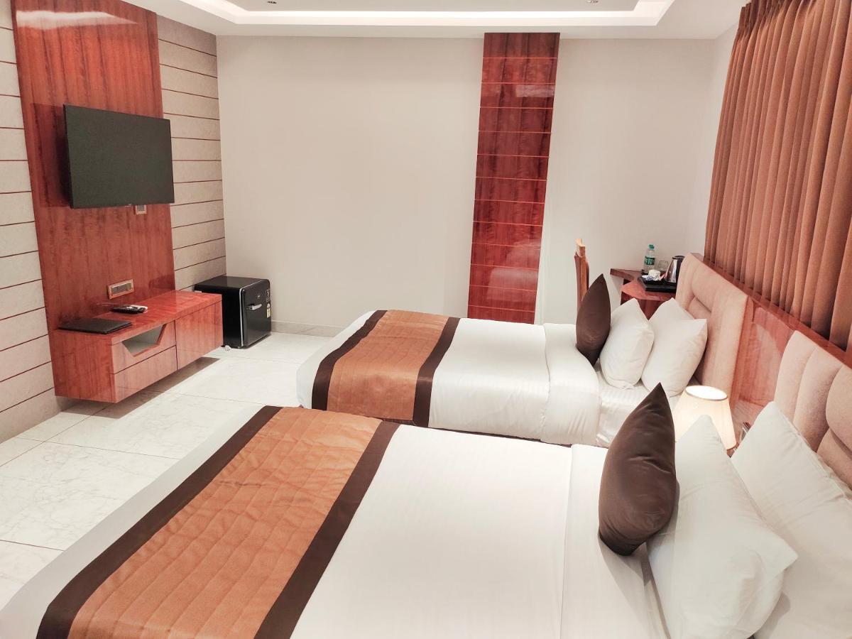 Hotel Suncity Palace Katihar Екстер'єр фото