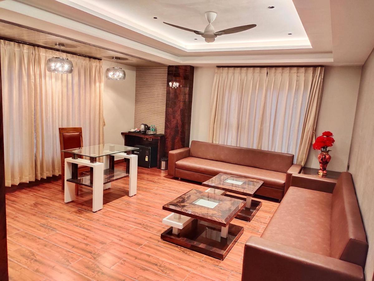 Hotel Suncity Palace Katihar Екстер'єр фото
