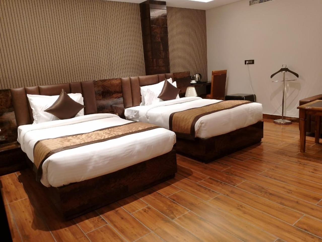 Hotel Suncity Palace Katihar Екстер'єр фото