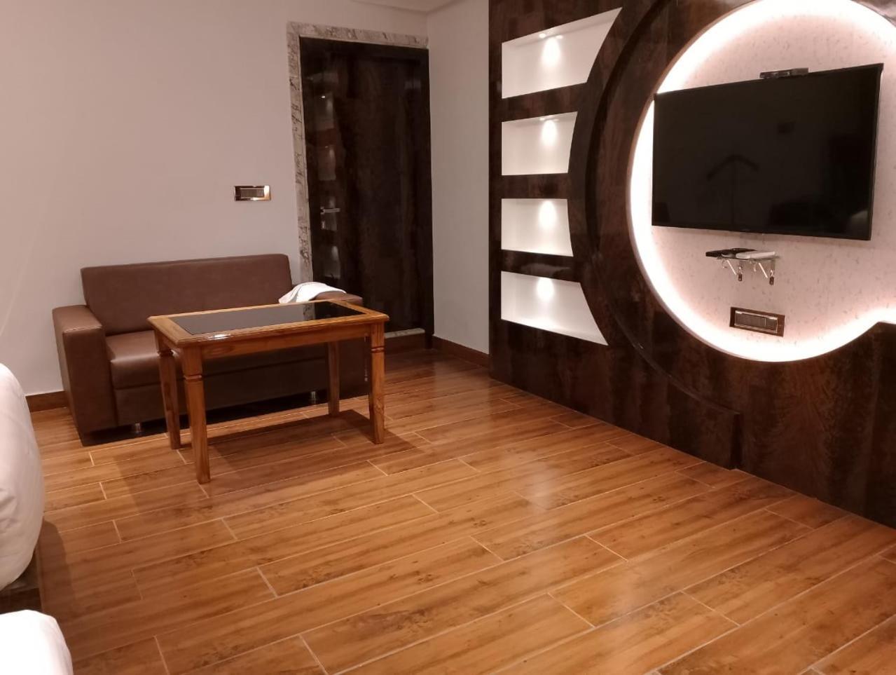 Hotel Suncity Palace Katihar Екстер'єр фото