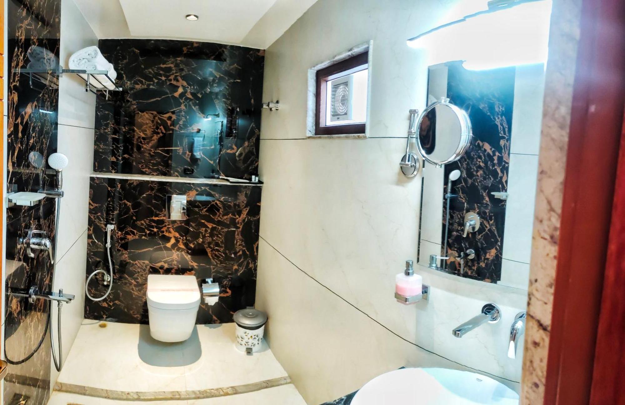 Hotel Suncity Palace Katihar Екстер'єр фото