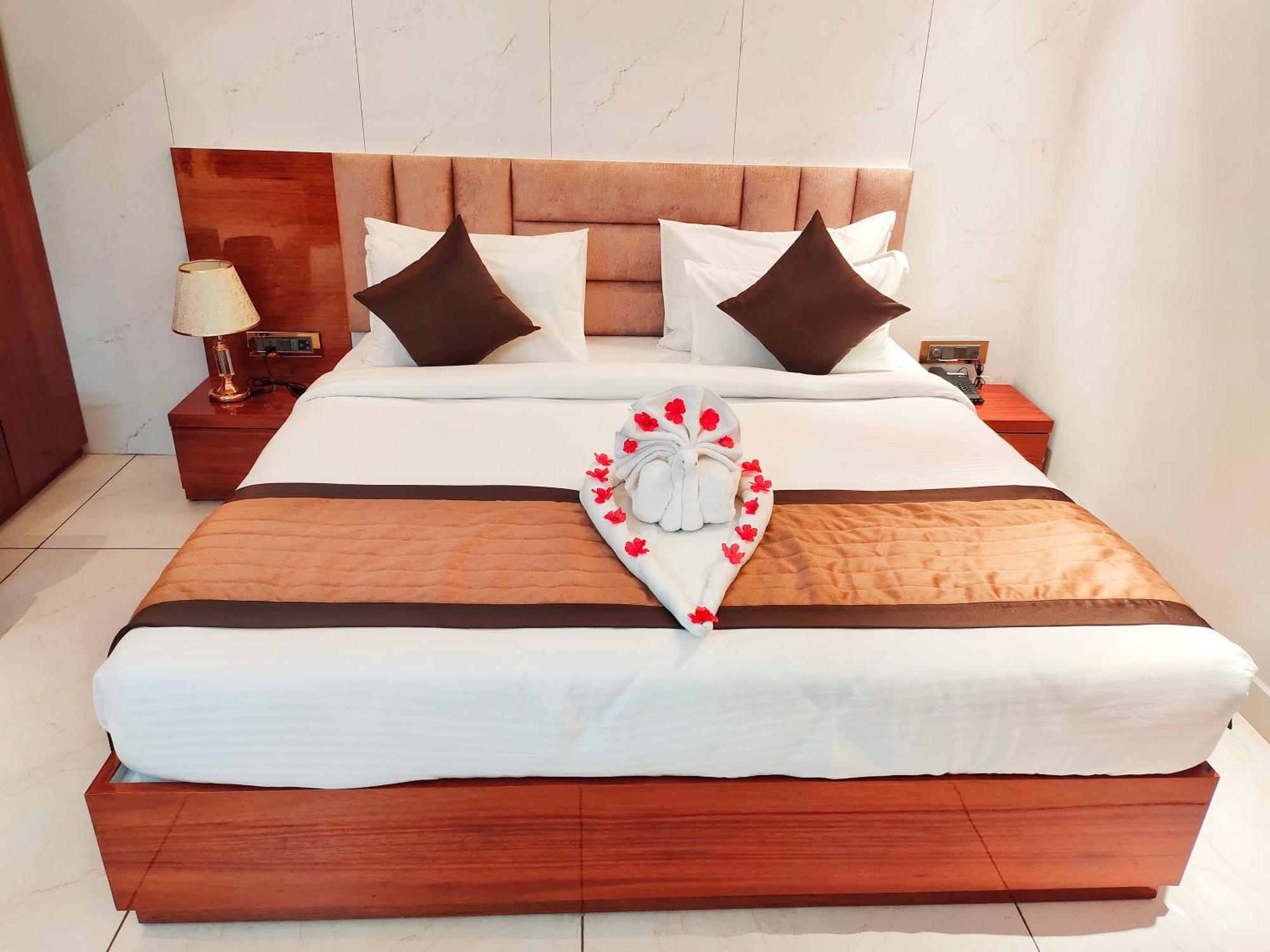 Hotel Suncity Palace Katihar Екстер'єр фото